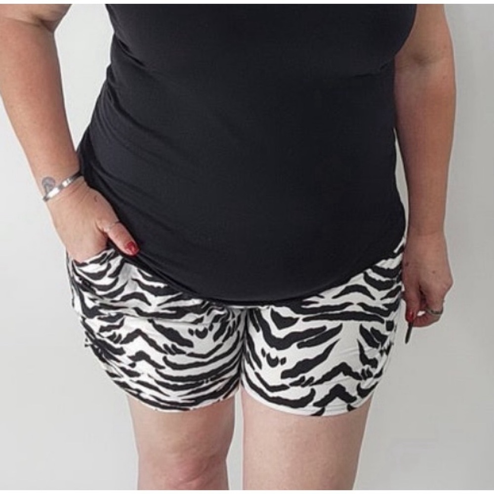Boutique Black & White zebra print harem shorts for women